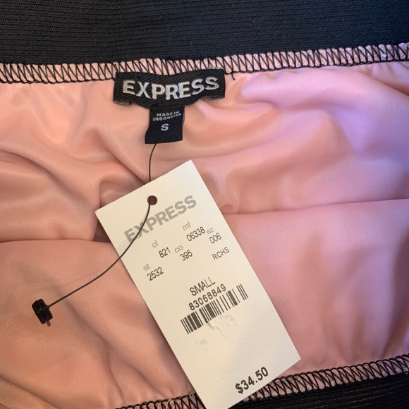 4/$25 Express Ruffle Skirts - Picture 3 of 4